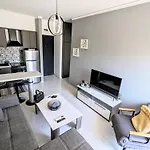 Daire Mini Mansion Rhodes City