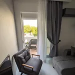 Mini Mansion * Rhodes City
