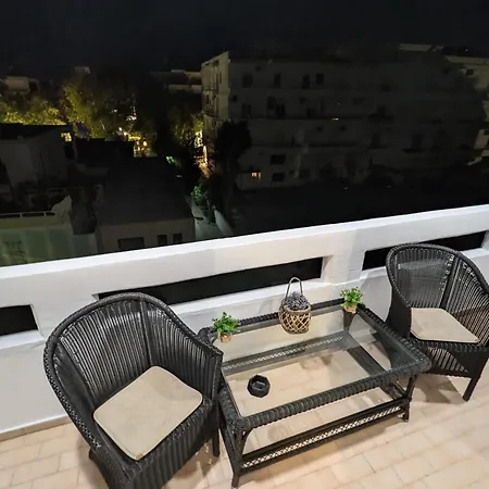 Mini Mansion Apartment