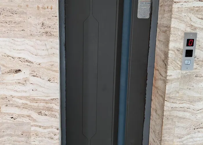 Mini Mansion * Rhodes City